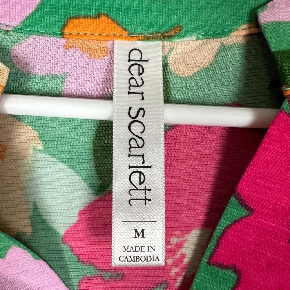 Dear Scarlett Blouse Womens Medium Liz-C0042 Green Floral Roll Tab Sleeve EUC - Picture 3 of 8